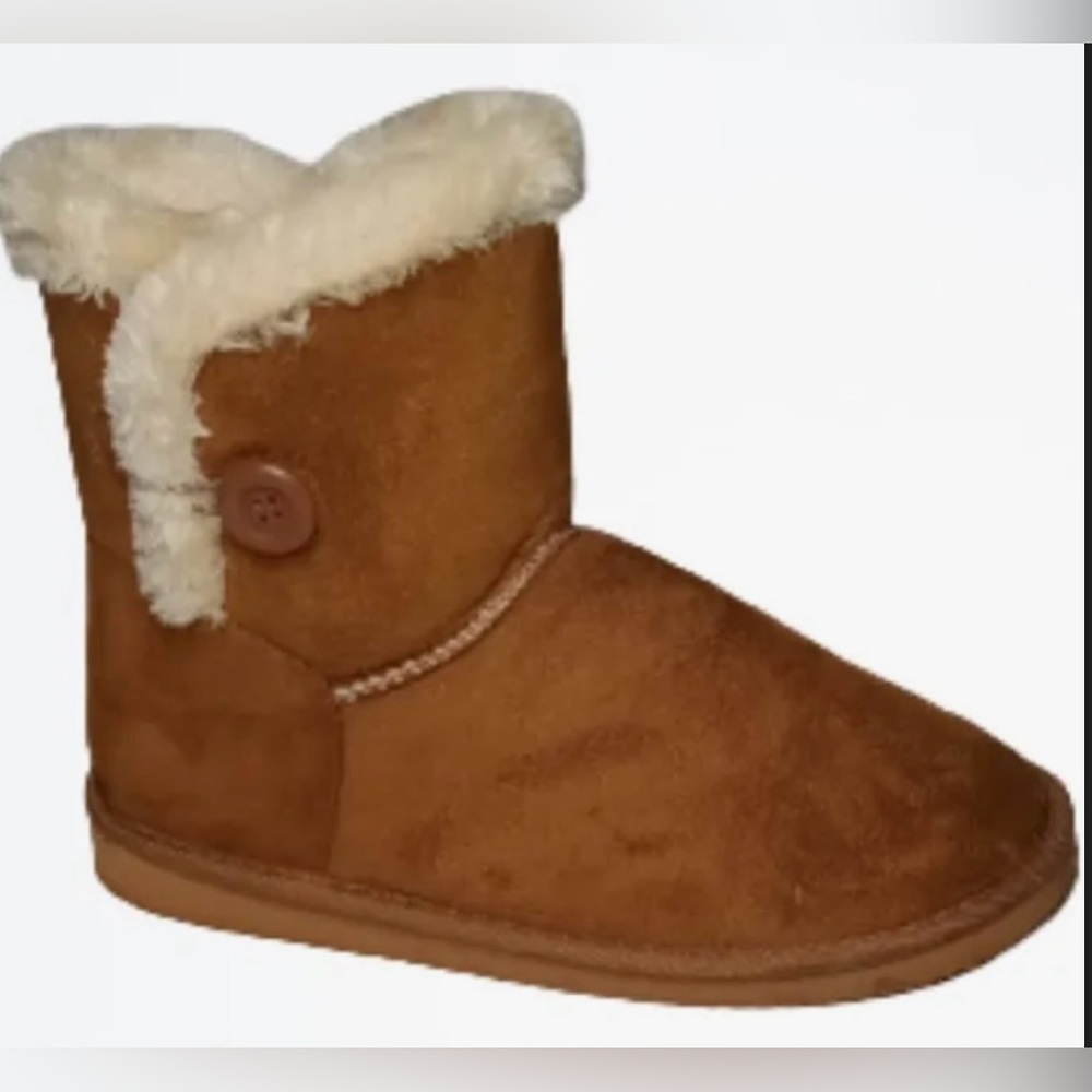 Extremely Me Faux Fur Lined Girl Boots